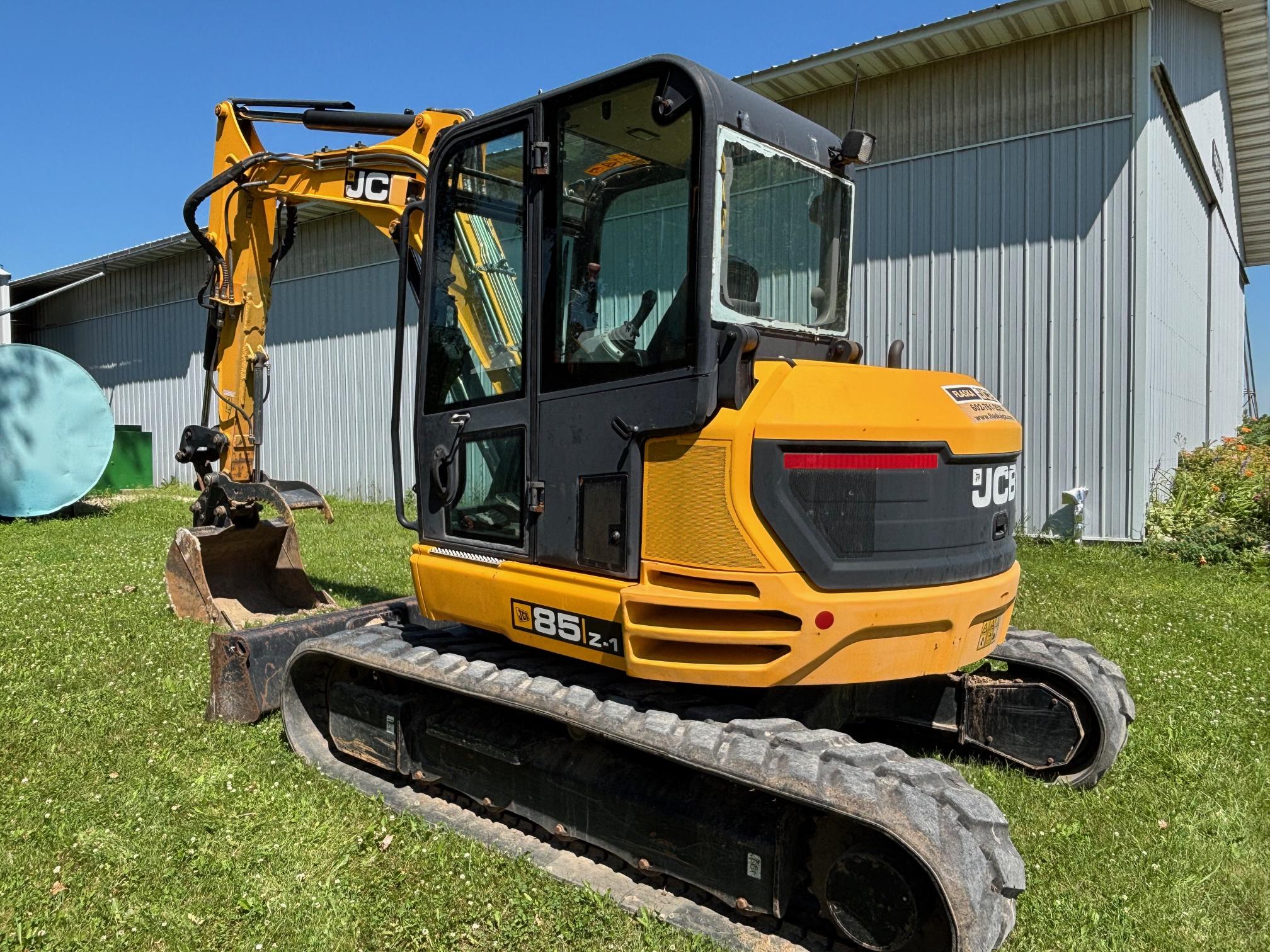2014 JCB 85Z-1 - Image 7
